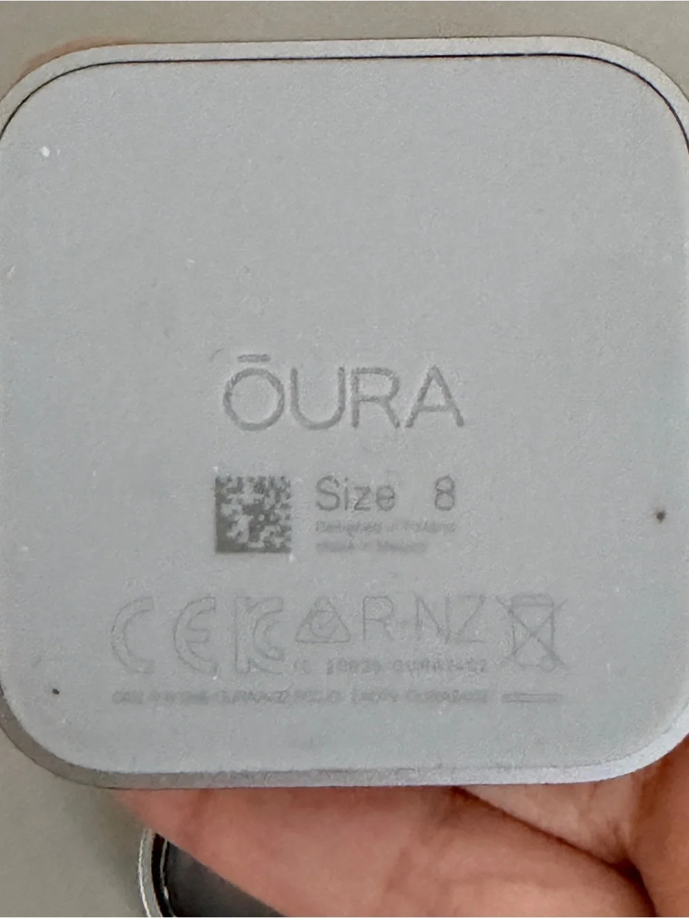 Oura Ring 4 silver Charging Dock with two rings size 8